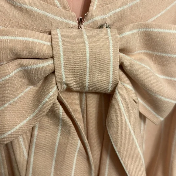 EUC Gal Meets Glam Samantha pink dress, size 4, pockets, bow back, pleated - Picture 8 of 8